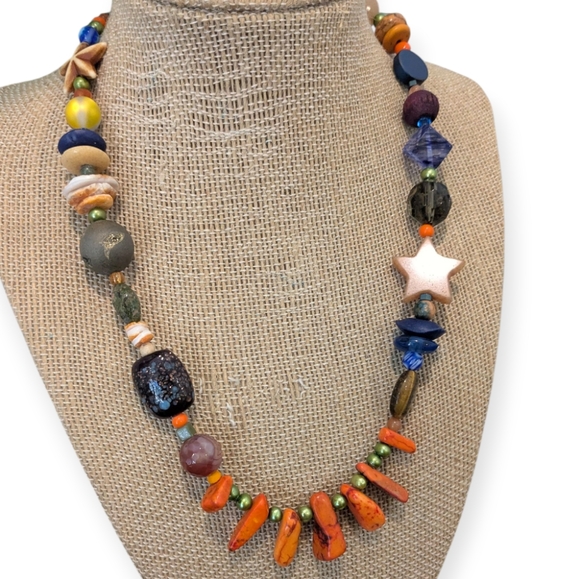 Colorful Beaded Necklace - Picture 1 of 8